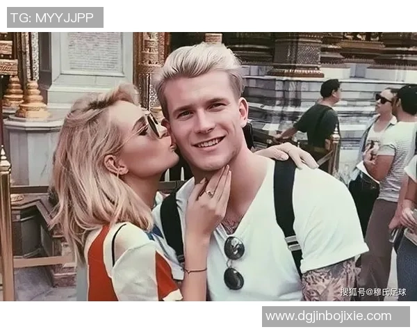 同性足球明星在洗澡堂的秘密时刻与真实自我展现